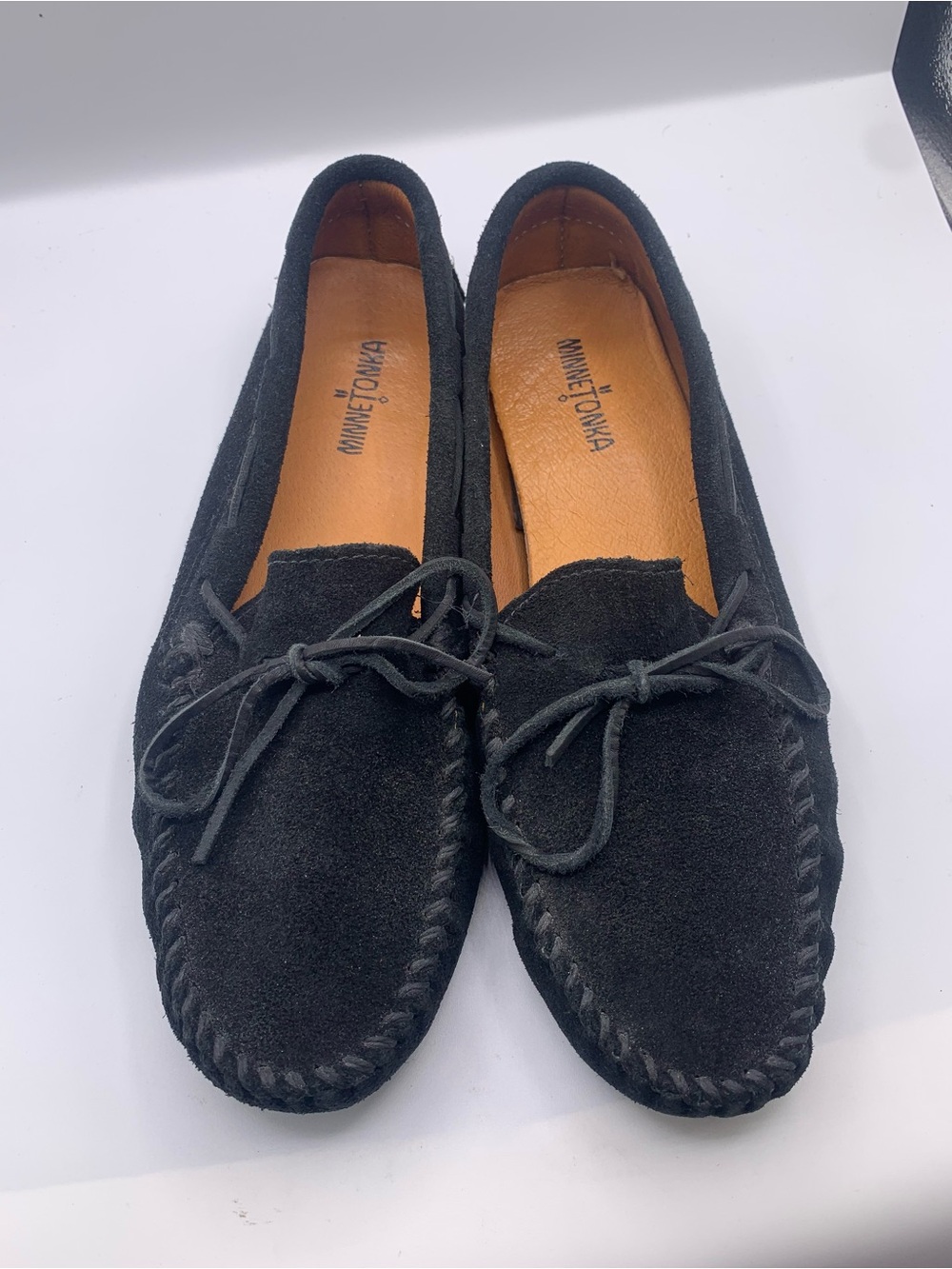 Minnetonka Men’s Black Suede Moccasin Loafers Size 11.5